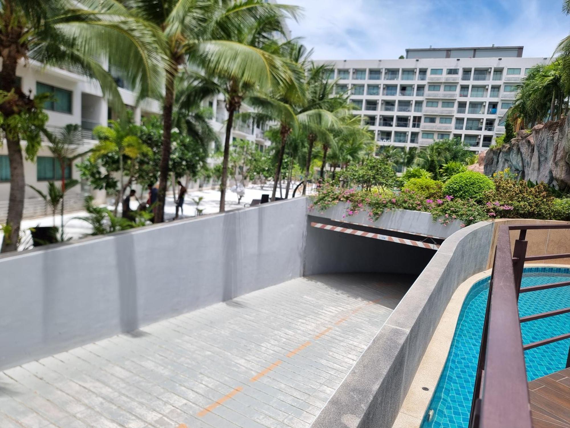 Laguna Beach Condo Resort 3 Maldives Pattaya Pool View ลากูน่า บีช คอนโด รีสอร์ต 3 พัทยา 乔木提恩海滩 外观 照片