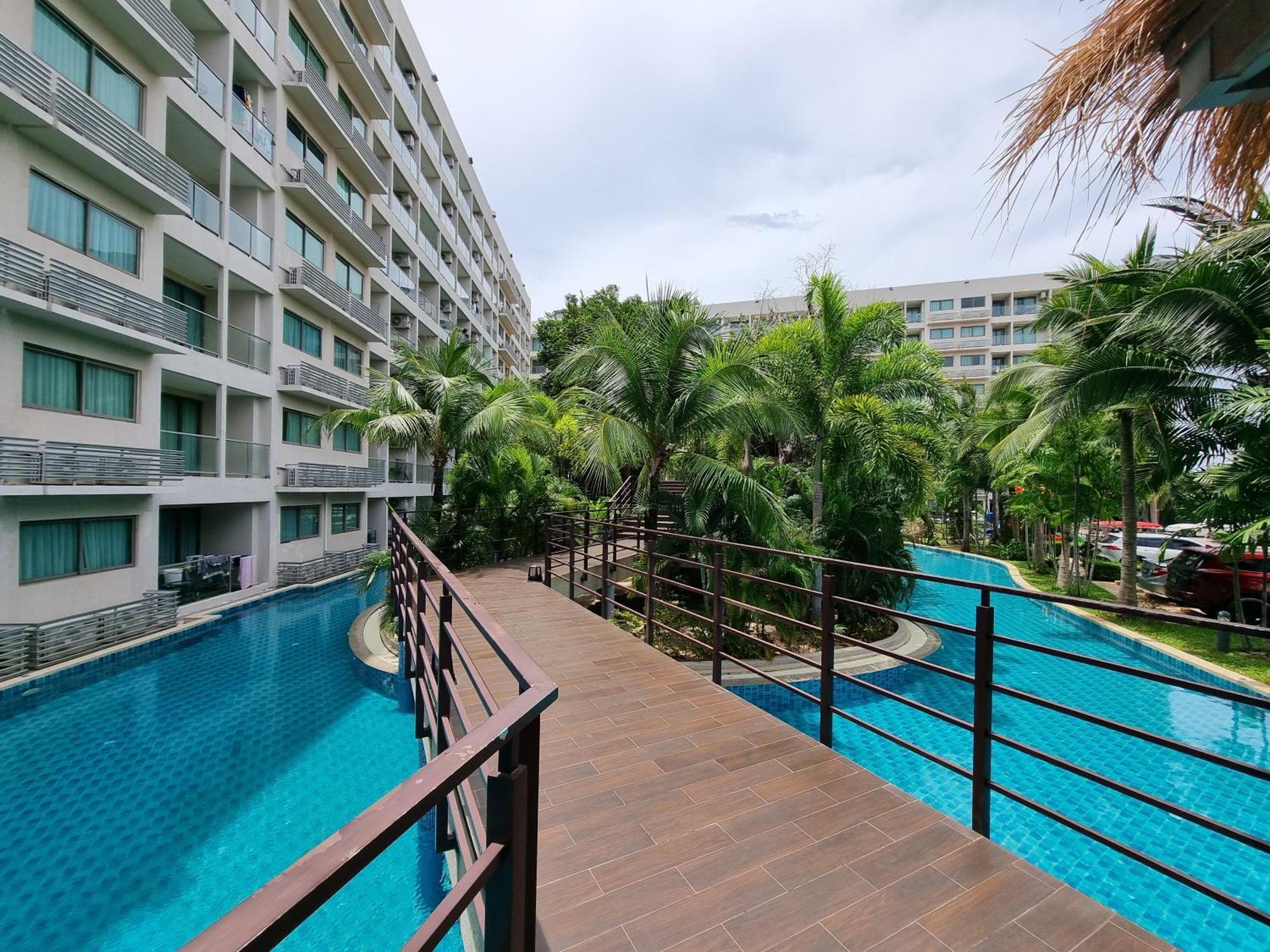 Laguna Beach Condo Resort 3 Maldives Pattaya Pool View ลากูน่า บีช คอนโด รีสอร์ต 3 พัทยา 乔木提恩海滩 外观 照片