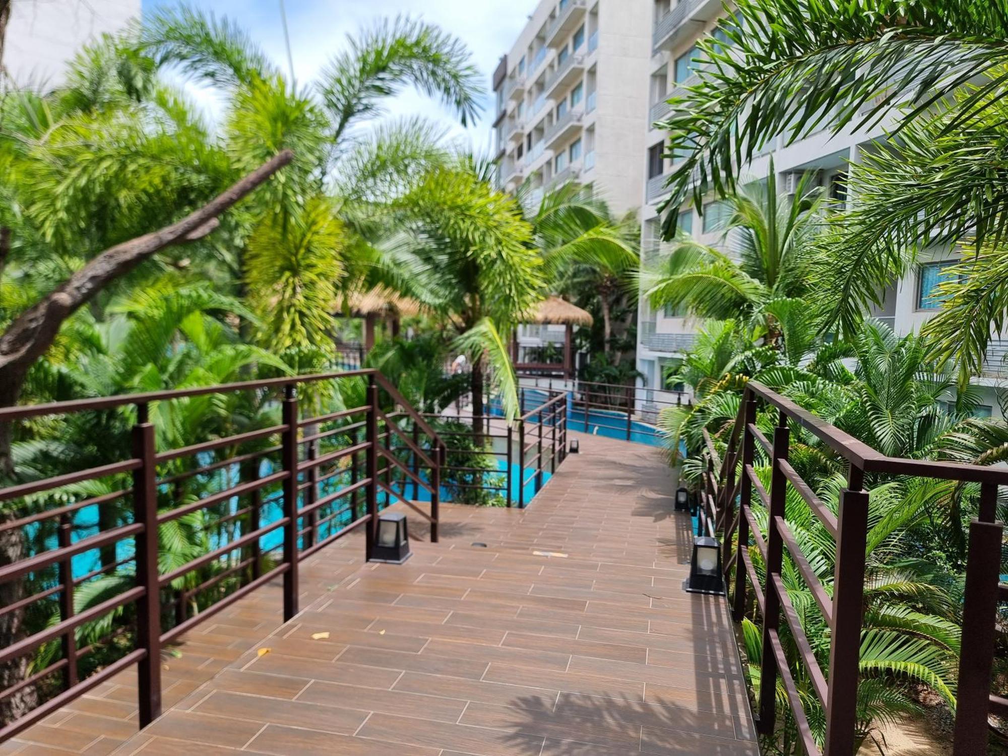 Laguna Beach Condo Resort 3 Maldives Pattaya Pool View ลากูน่า บีช คอนโด รีสอร์ต 3 พัทยา 乔木提恩海滩 外观 照片