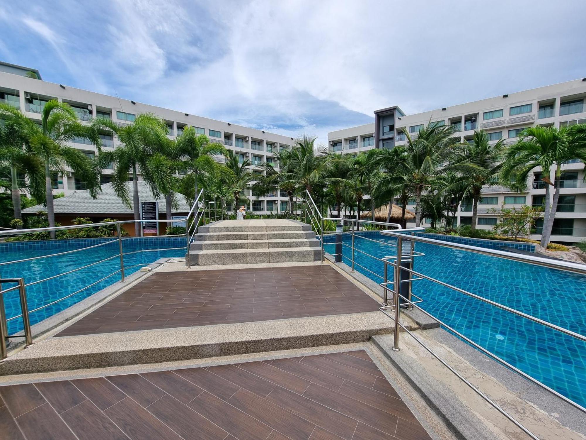 Laguna Beach Condo Resort 3 Maldives Pattaya Pool View ลากูน่า บีช คอนโด รีสอร์ต 3 พัทยา 乔木提恩海滩 外观 照片
