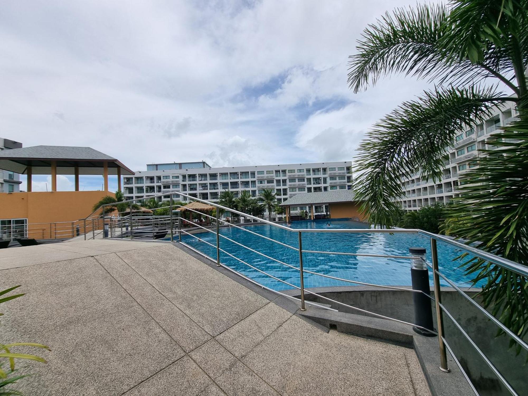 Laguna Beach Condo Resort 3 Maldives Pattaya Pool View ลากูน่า บีช คอนโด รีสอร์ต 3 พัทยา 乔木提恩海滩 外观 照片