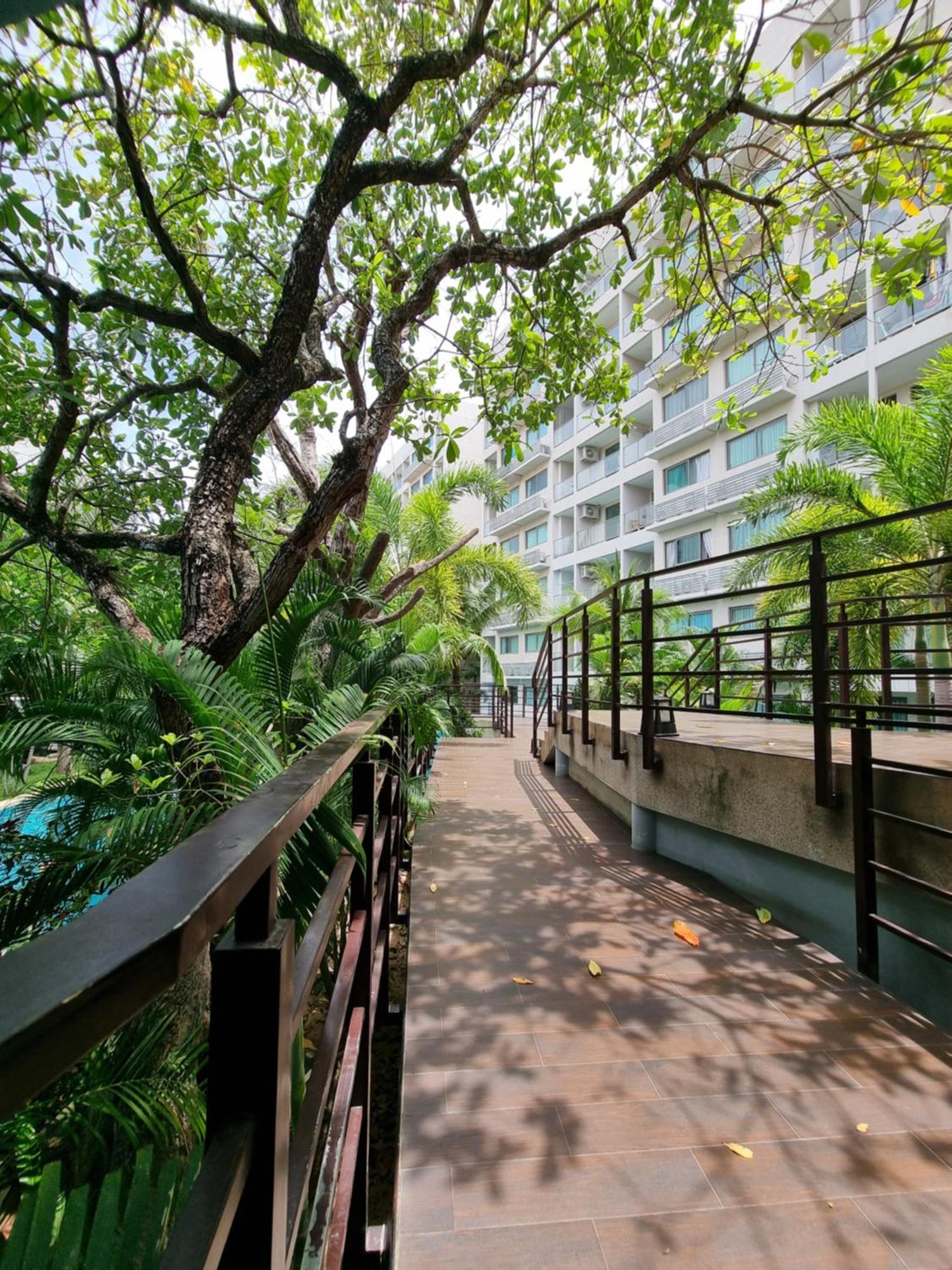 Laguna Beach Condo Resort 3 Maldives Pattaya Pool View ลากูน่า บีช คอนโด รีสอร์ต 3 พัทยา 乔木提恩海滩 外观 照片